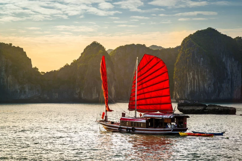 Ninh Binh – Halong Bay: From Landscapes to Limestone Karsts