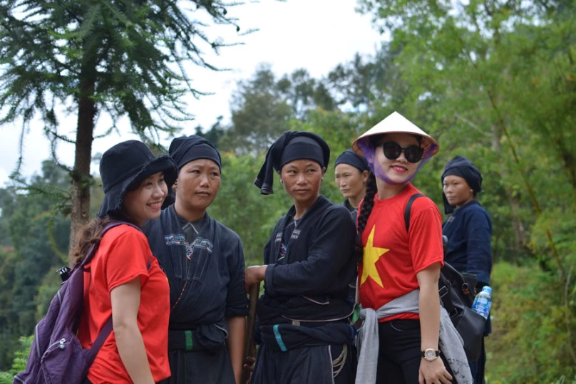Hoang Su Phi trekking