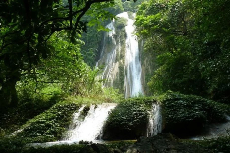 mo-waterfall2