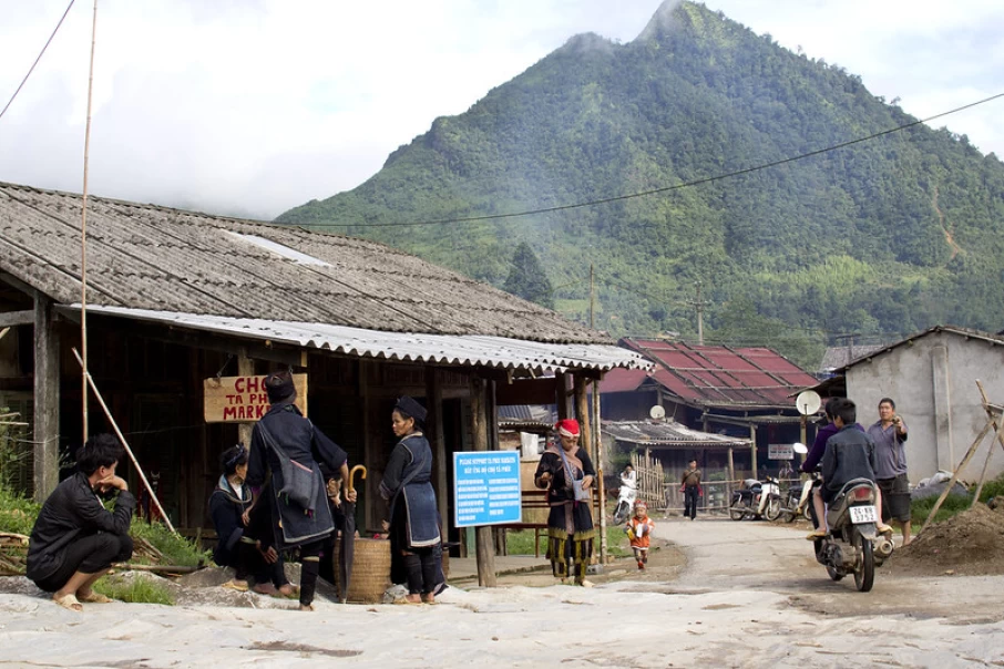 Where To Stay When Visiting Sa Seng Village?