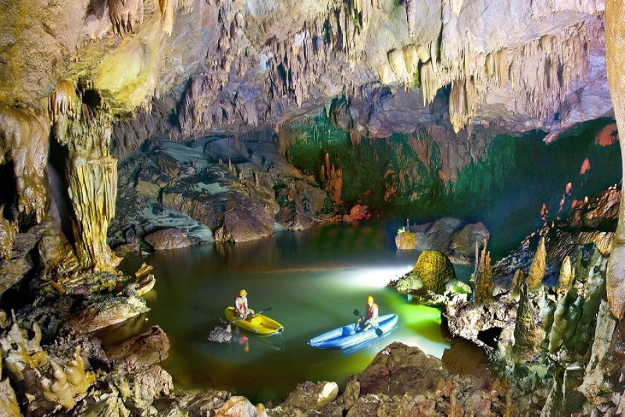 8-most-attractive-caves-visitors-can-explore-in-Quang-Binh5