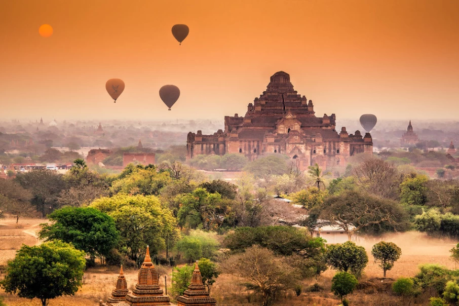 Enjoy-the-sunshine-in-Bagan