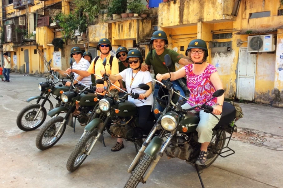 Experiencing-your-Hanoi-tours-in-a-self-sufficient-way-2