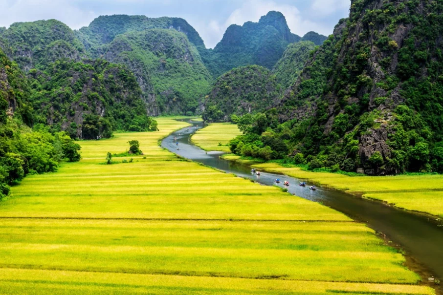 Explore-the-location-of-Tam-Coc-Bich-Dong-in-Ninh-Binh