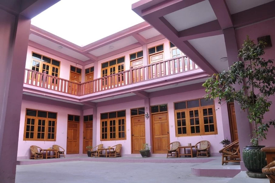 Guesthouse-in-Bagan-1