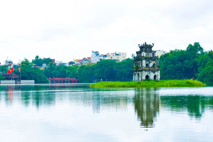 Having-an-economical-Hanoi-tour-with-some-free-Hanoi-activities-1