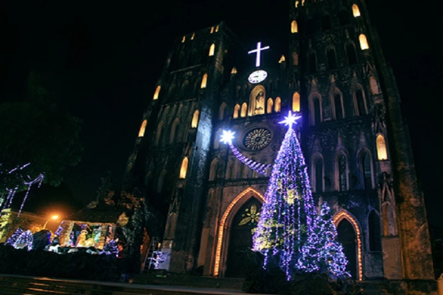 Saint-Joseph-Cathedral-in-Hanoi2