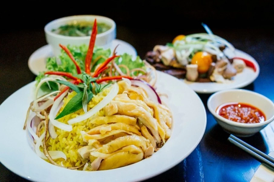 Top-best-and-unique-dishes-to-eat-in-Saigon3