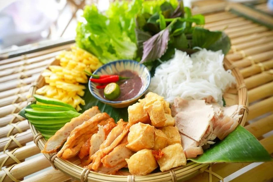 Top-best-and-unique-dishes-to-eat-in-Saigon4
