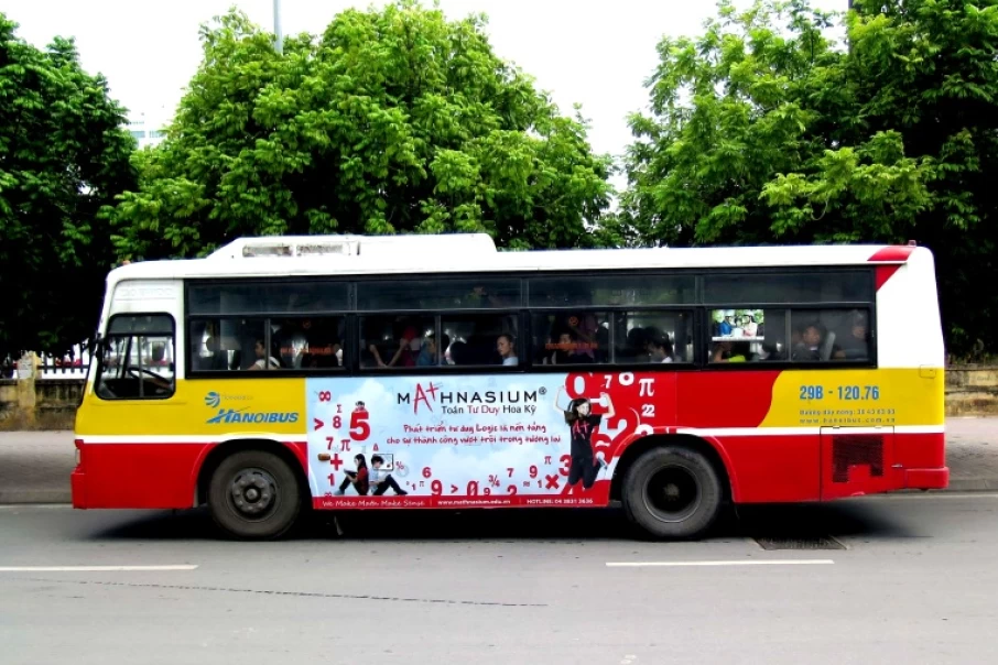 Why-should-Australian-tourists-take-Hanoi-city-tours-by-bus-2