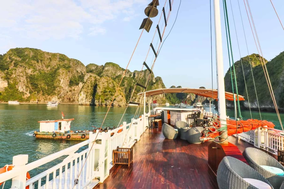 halong-bay-cruise-lazalee-hanoi-vietnam-fleet-vessels-boat