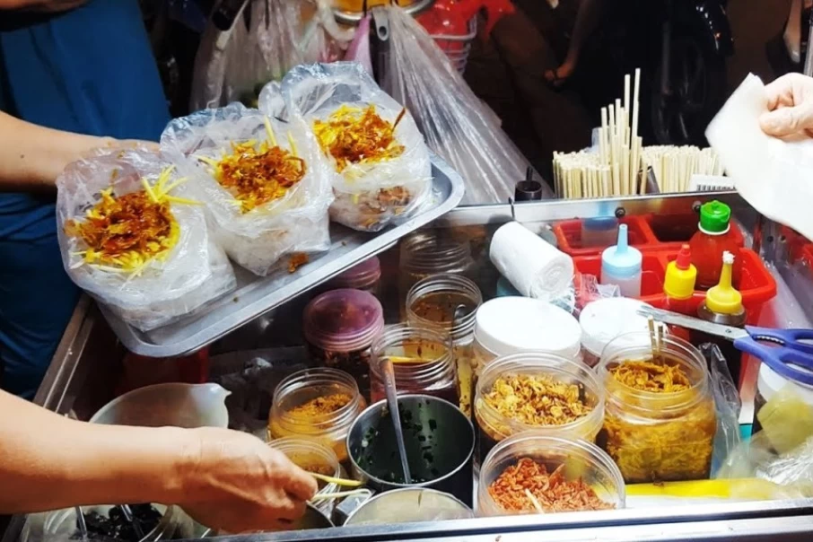 street-foods-vietnam-3