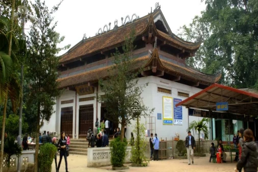Tuyen Linh Temple