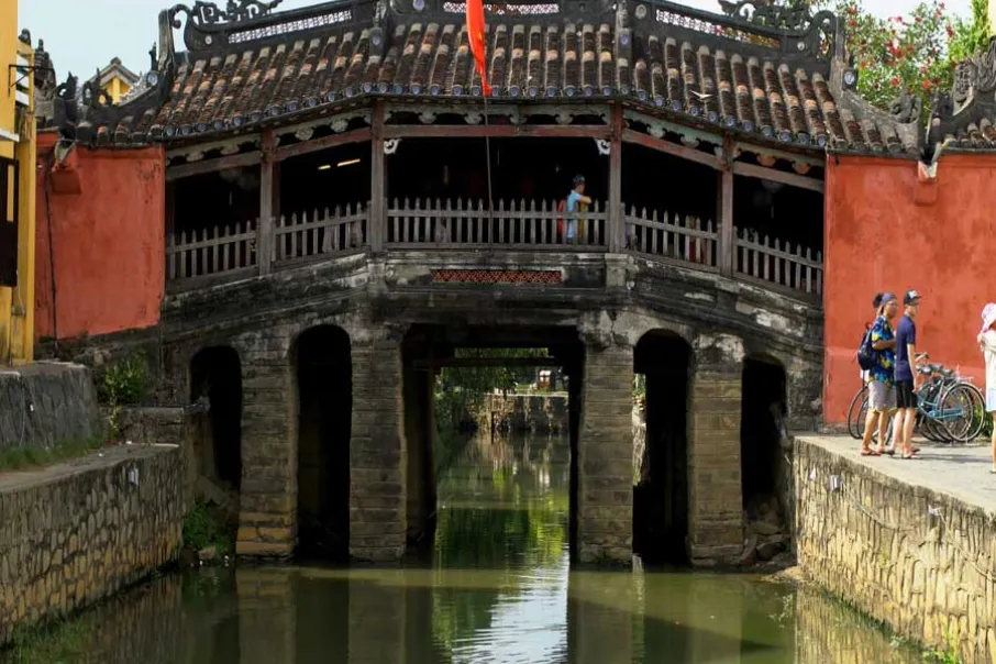 japanese-covered-bridge