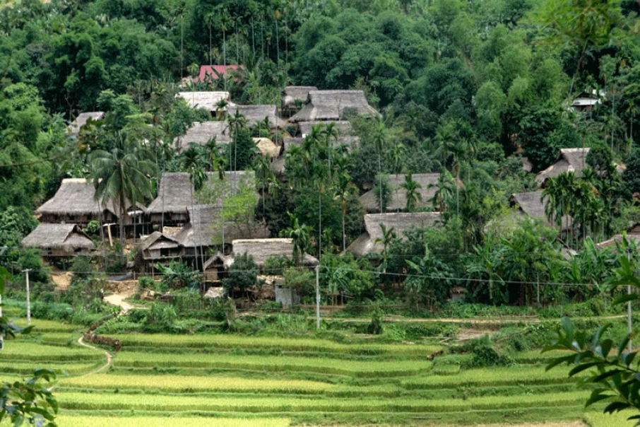 kho-muong-village