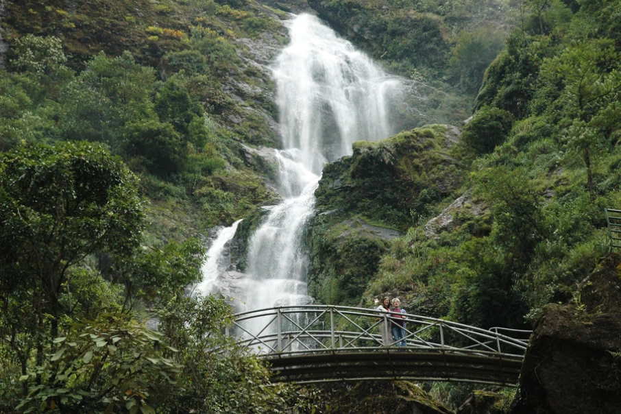 thac-bac-waterfall3