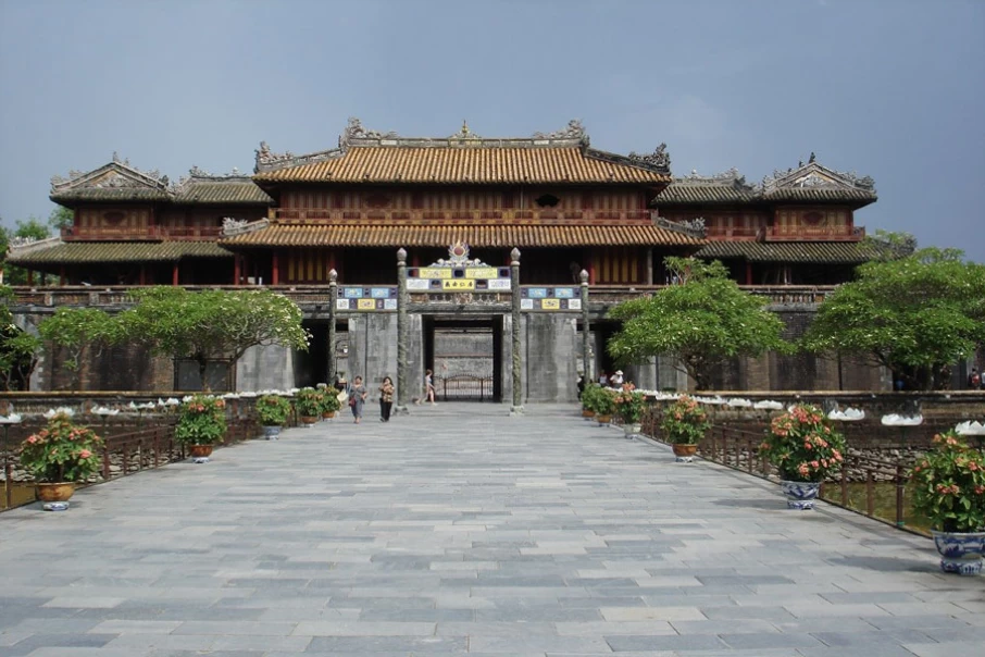 thai-hoa-palace1