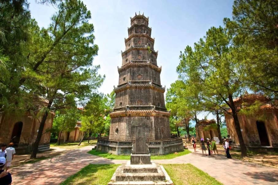thien-mu-pagoda2