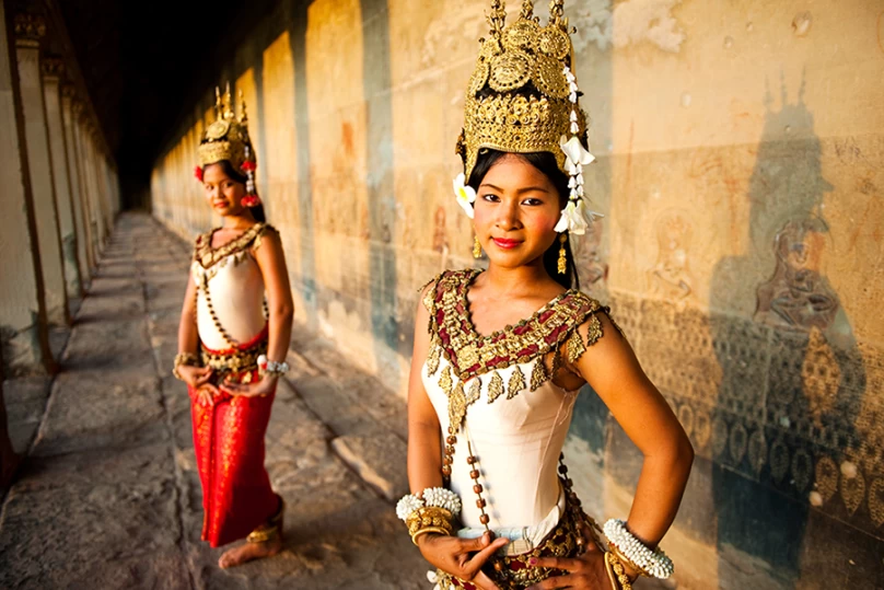 Battambang - Sightseeing - Drive to Siem Reap