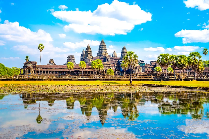 Siem Reap - Angkor temples - Sunset at Phnom Bakheng
