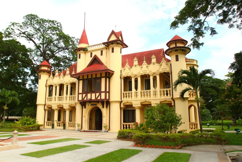 Hua Hin Klai Kangwon Summer Palace – Khao Takiap Vantage Point
