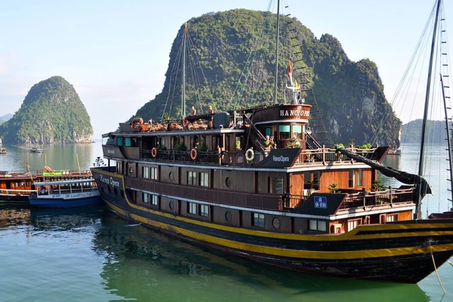 Some Notes When Using Halong Bay Cruise 2 Nights