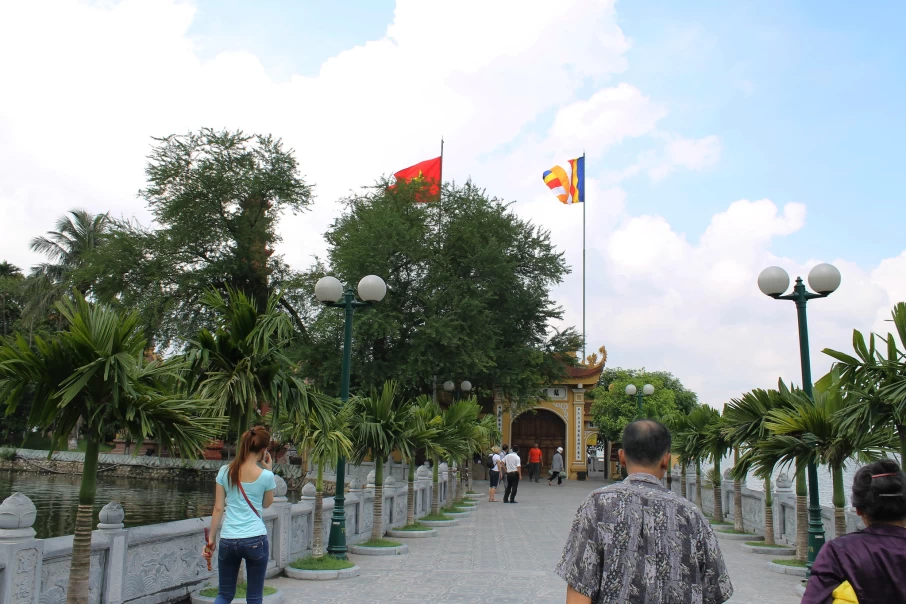 The best time to visit Tran Quoc Pagoda