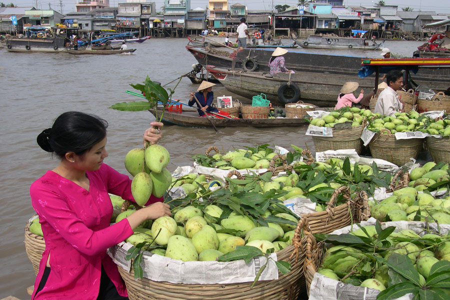 cai-rang-floating-market-6