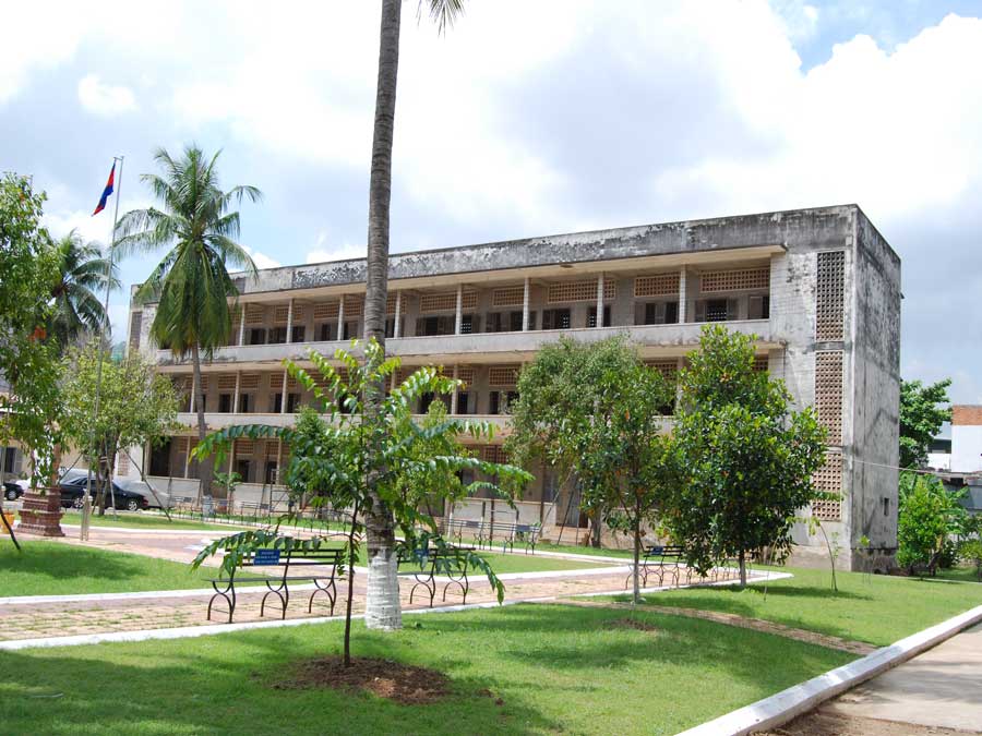 Tuol-Sleng-Genocide-Museum