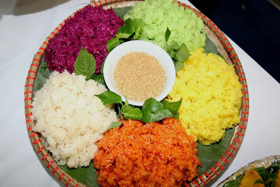 five-colored-sticky-rice