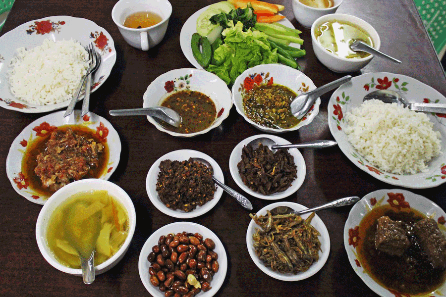 myanmar-staple-food-rice-an