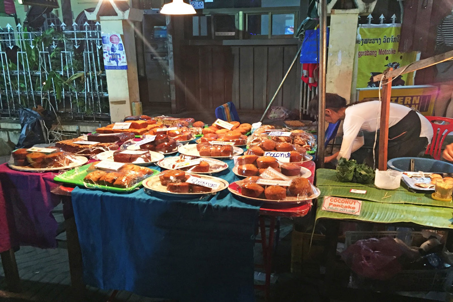 pancake-with-condensed-milk-in-vang-vieng