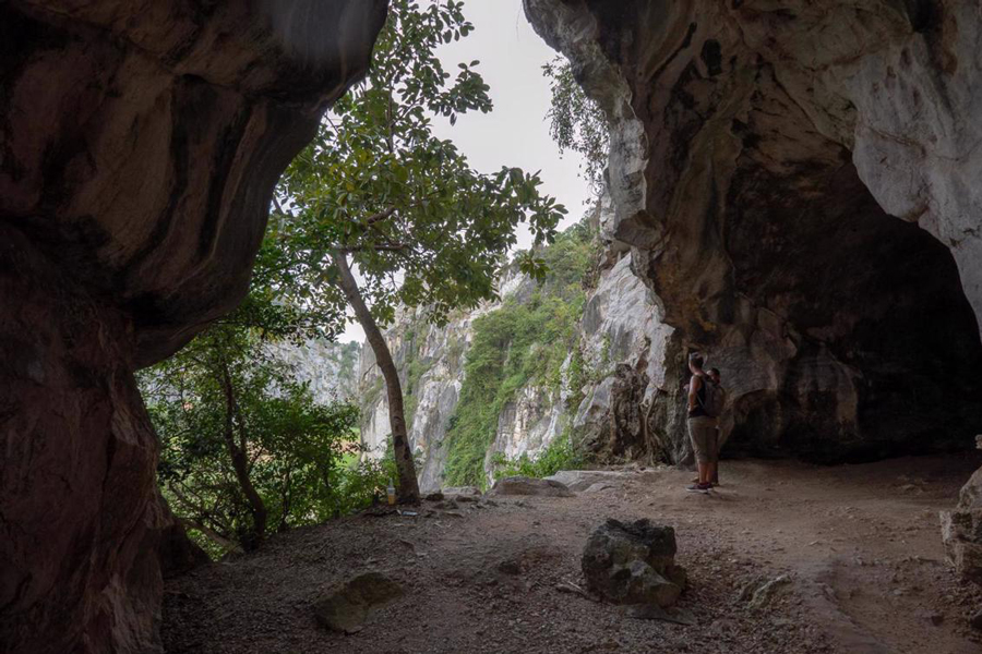 phnom-chhnork-caves