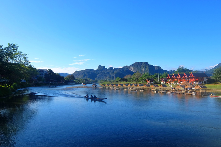 tham-sang-in-vang-vieng