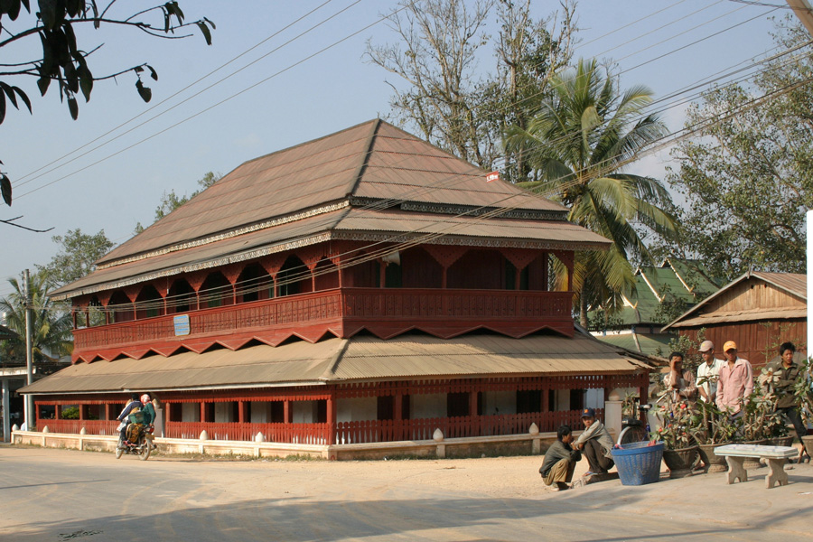 visit-the-luang-nam-tha-museum